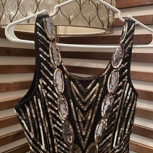 Black and gold perfect for holiday season